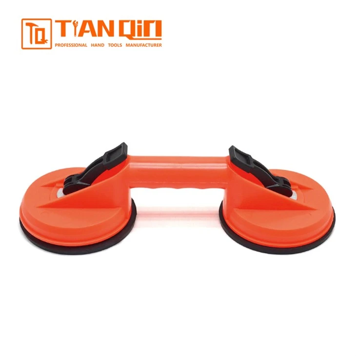 39003-Plastic Double-claw Suction Cups
